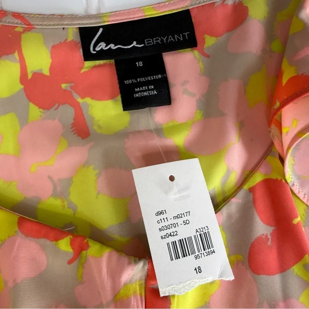 Lane Bryant Floral Sleeveless Top 18 Plus Smocked Women NEW. 1123 - Picture 2 of 2